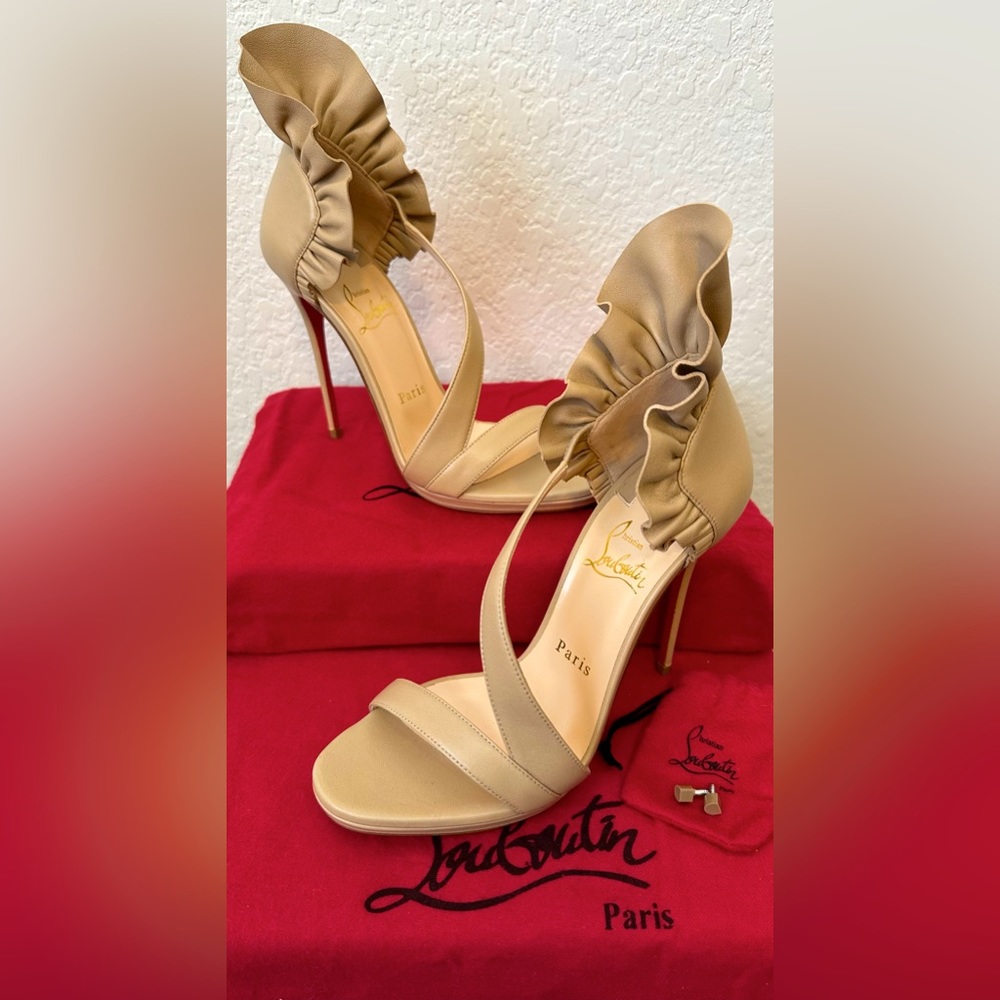 NWT Christian Louboutin Tan Ruffle Col Ankle Pump Sandal, Size 37.5